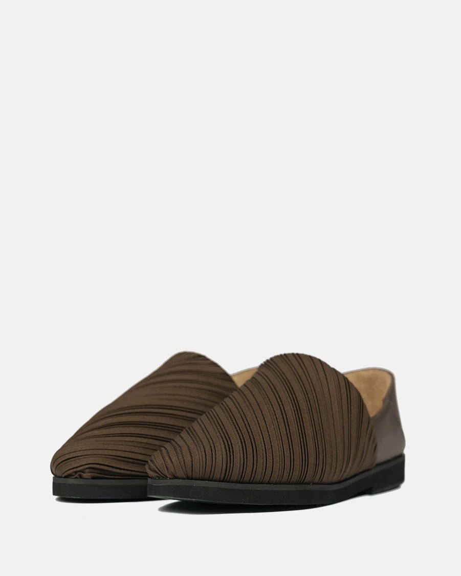 Footwear * | Pleats Please Issey Miyake Pleats Slip-On Loafer In Brown